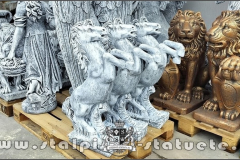 statuete-caluti-stalpii-poarta-1