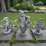 Mama și copii cu găletușe, gri patinat, model S65.