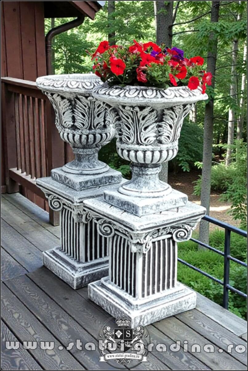 Set soclu cu vază, gri patinat, model S64-V3. (2)