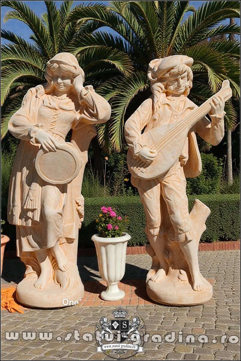 Set statuete muzicanți, galben patinat, model S69. (1)