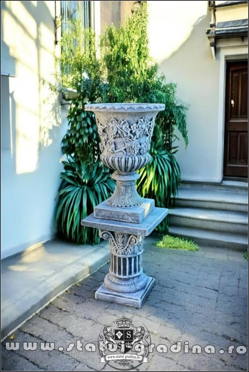 Set vază cu soclu, gri patinat, model V1-S6. (2)