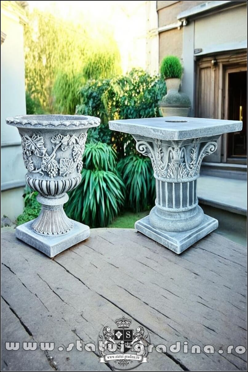 Set vază cu soclu, gri patinat, model V1-S6. (4)