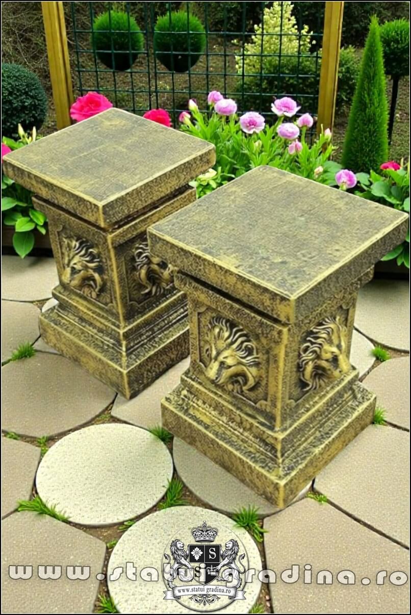 Soclu, stativ, cap de leu, auriu patinat, model S84. (3)