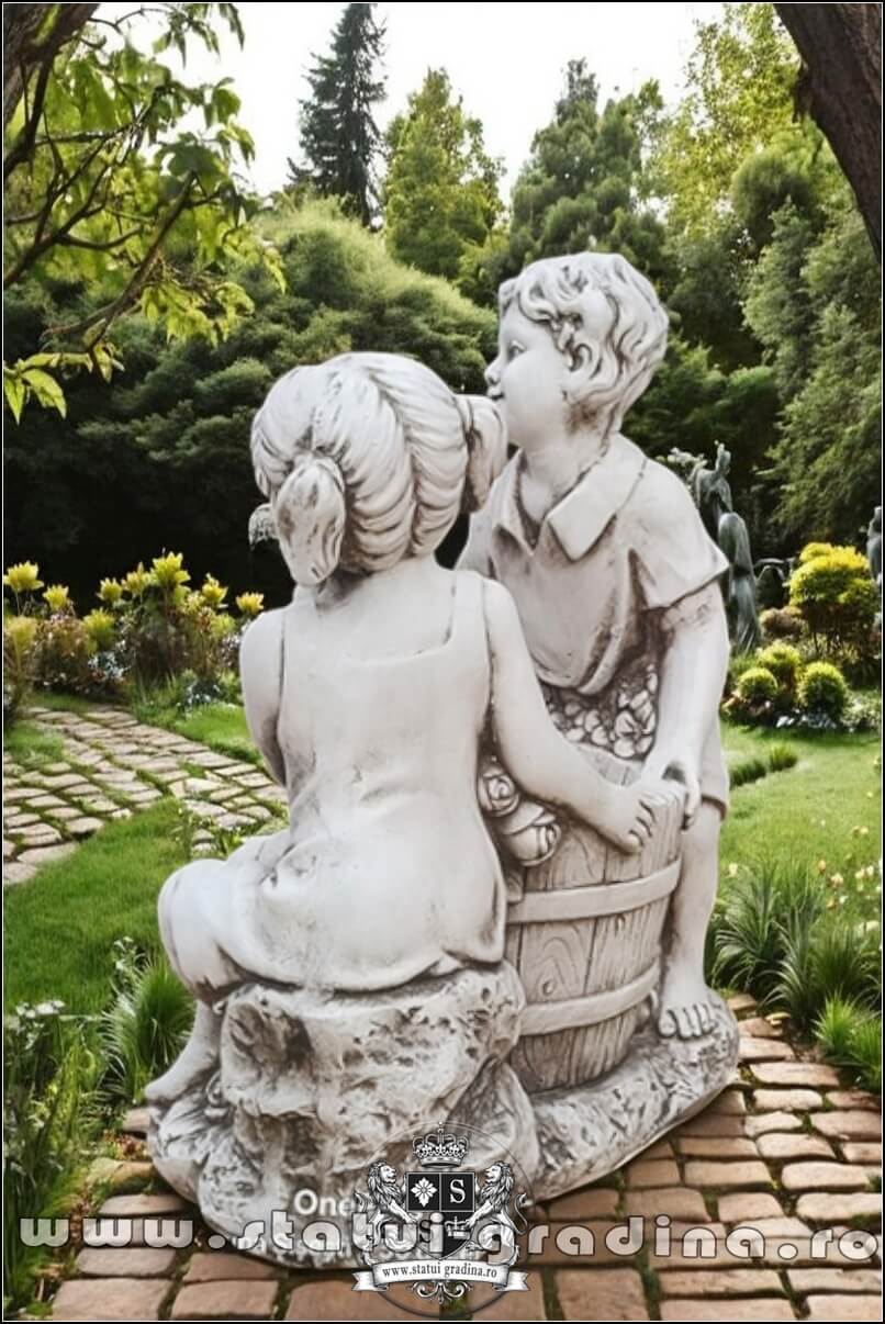 Statuetă copii cu coșuleț, gri antichizat, model S112. (5)