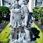 Statuetă copil și fetiță, gri antichizat, model S101.