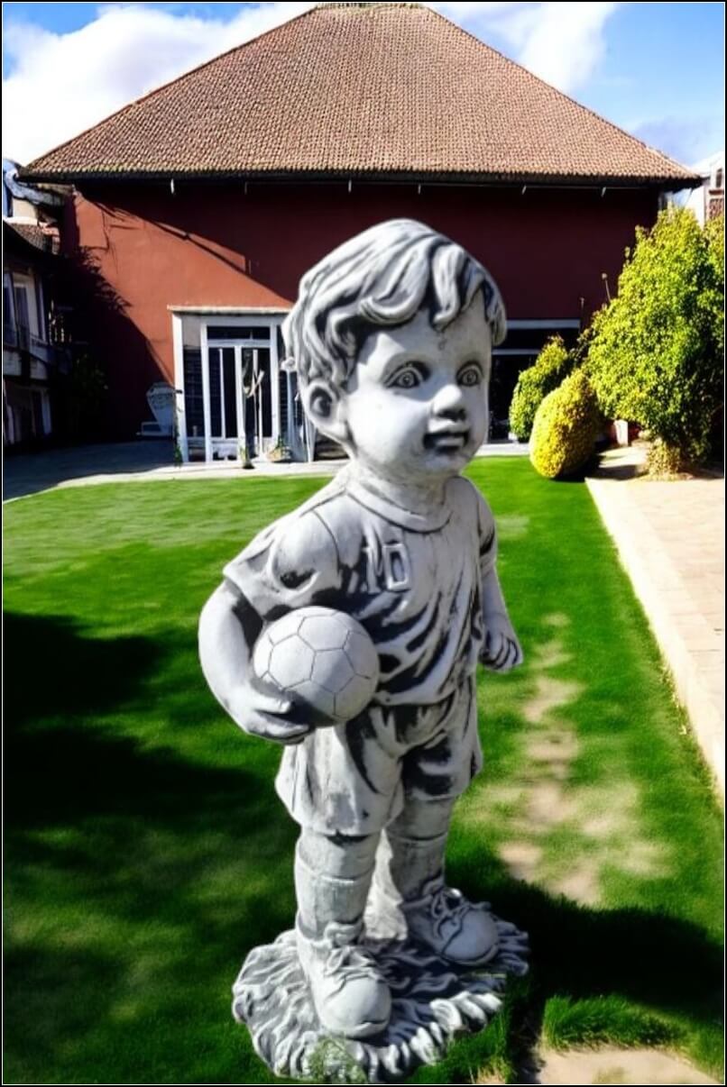 Statuetă fotbalist junior, gri antichizat, model S102. (1)