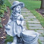 Statuetă micuța grădinăreasă, gri antichizat, model S103.