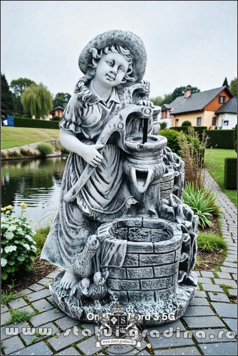 Statuetă țărăncuța la pompă, gri patinat, model S105. (1)