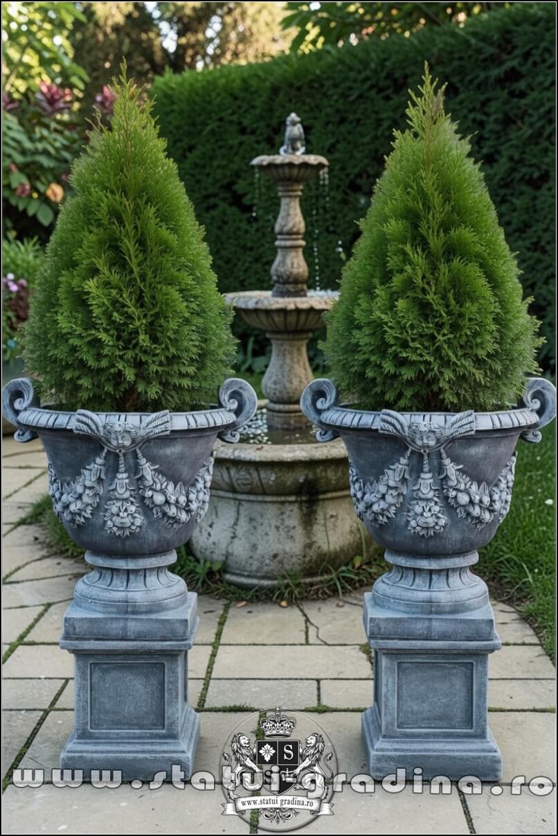 Vază mare cu picior, gri patinat, model V2. (4)