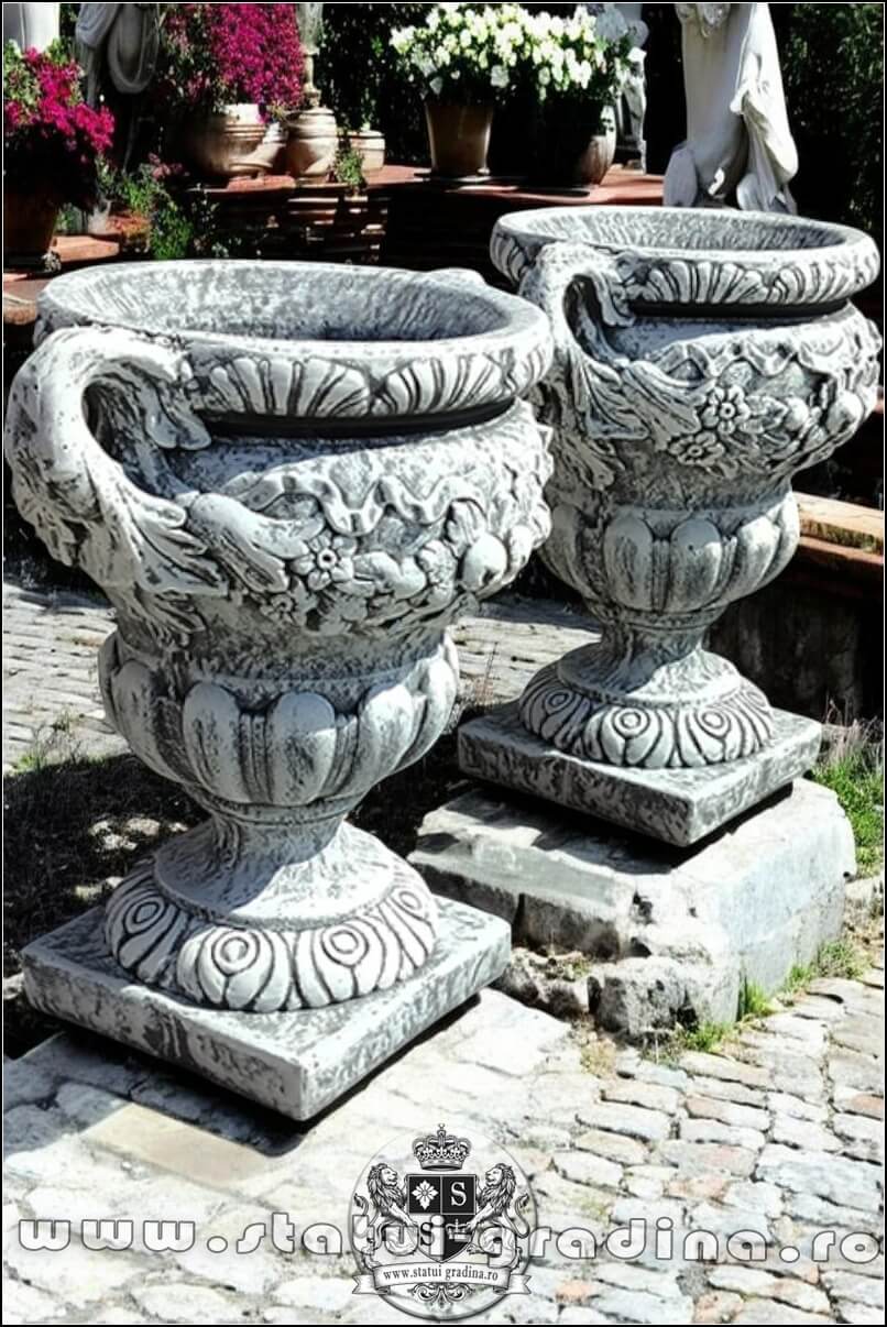 Vază ornament mare cu picior, gri patinat, model V6. (2)