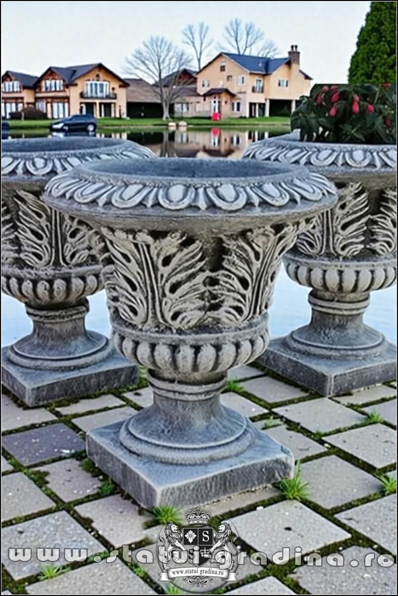 Vază ornament stejar cu picior, gri patinat, model V3. (2)