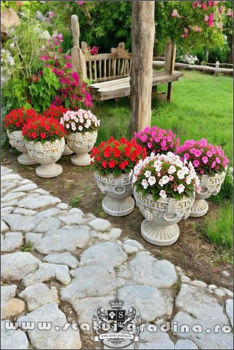 Vază ornament versace, galben patinat, model V8. (3)