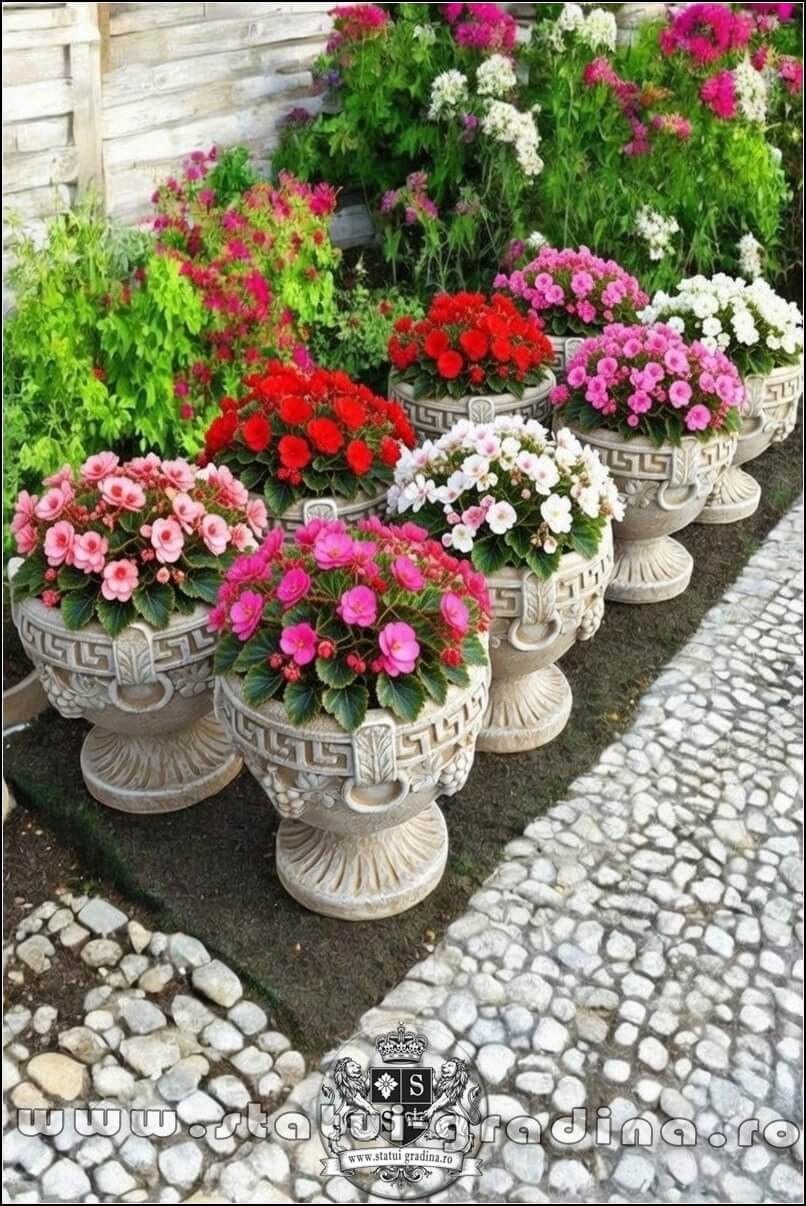 Vază ornament versace, galben patinat, model V8. (5)