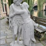 Statuetă Romeo și Julieta, alb marmorat, model S55.