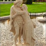 Statuetă Romeo și Julieta, galben patinat, model S55.