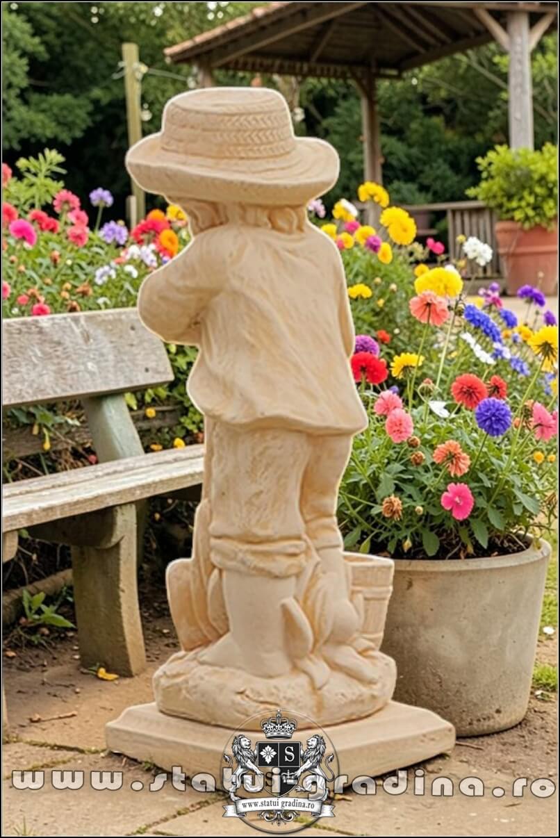 Statuetă băiat cu hârleț, galben patinat, model S60. (5)