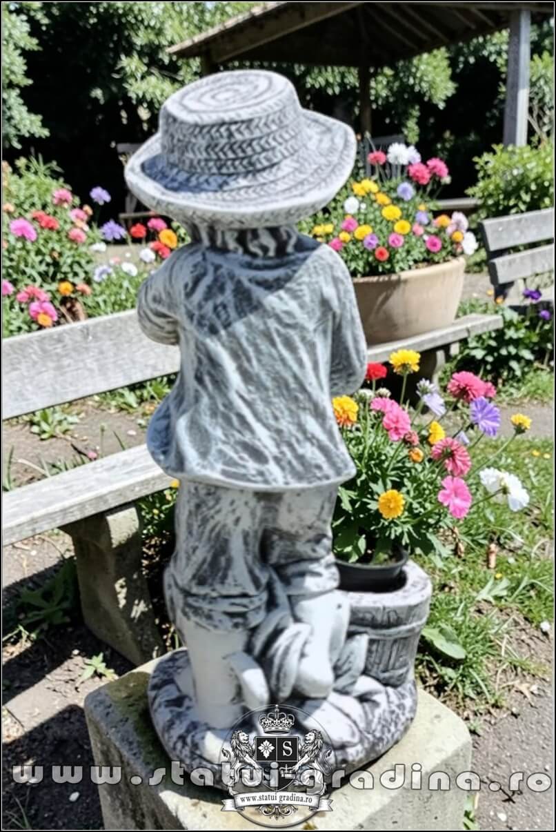 Statuetă băiat cu hârleț, gri patinat, model S60. (5)