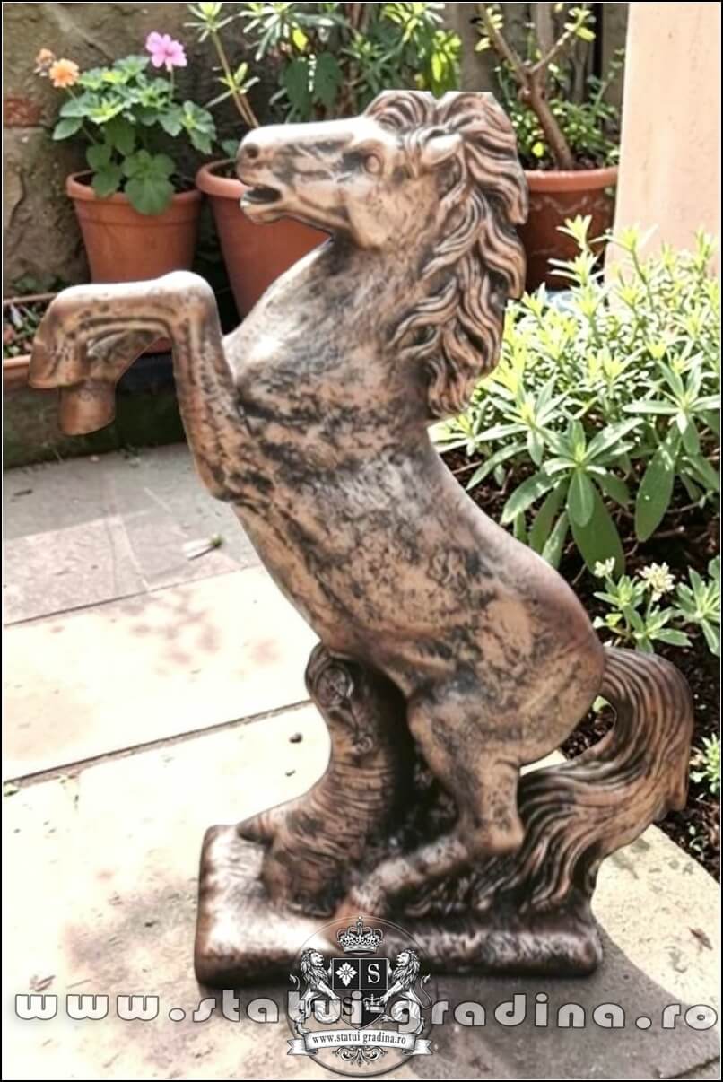Statuetă căluț mare, arămiu patinat, model S37. (1)