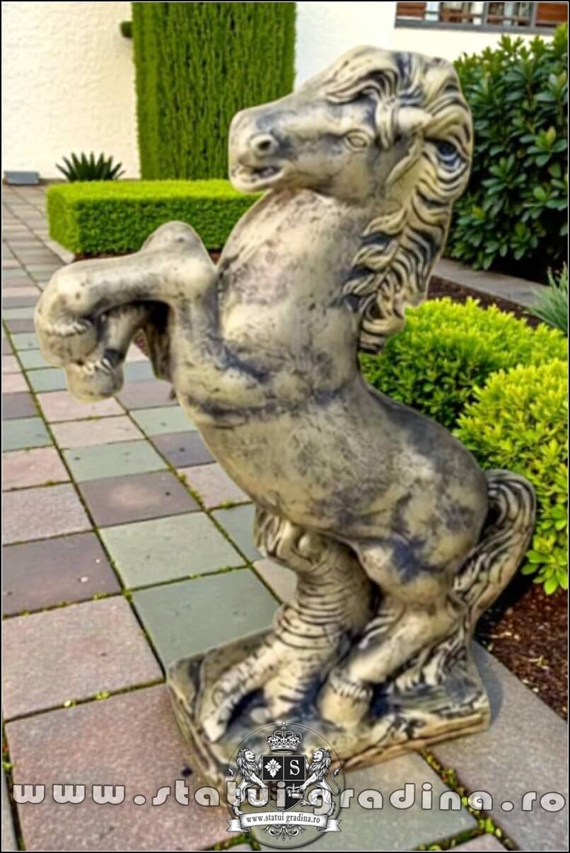 Statuetă căluț mic, auriu patinat, model S37. (1)