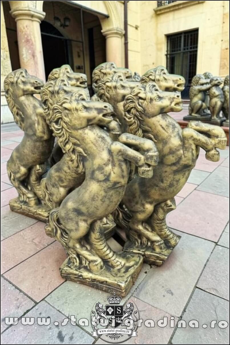 Statuetă căluț mic, auriu patinat, model S37. (3)