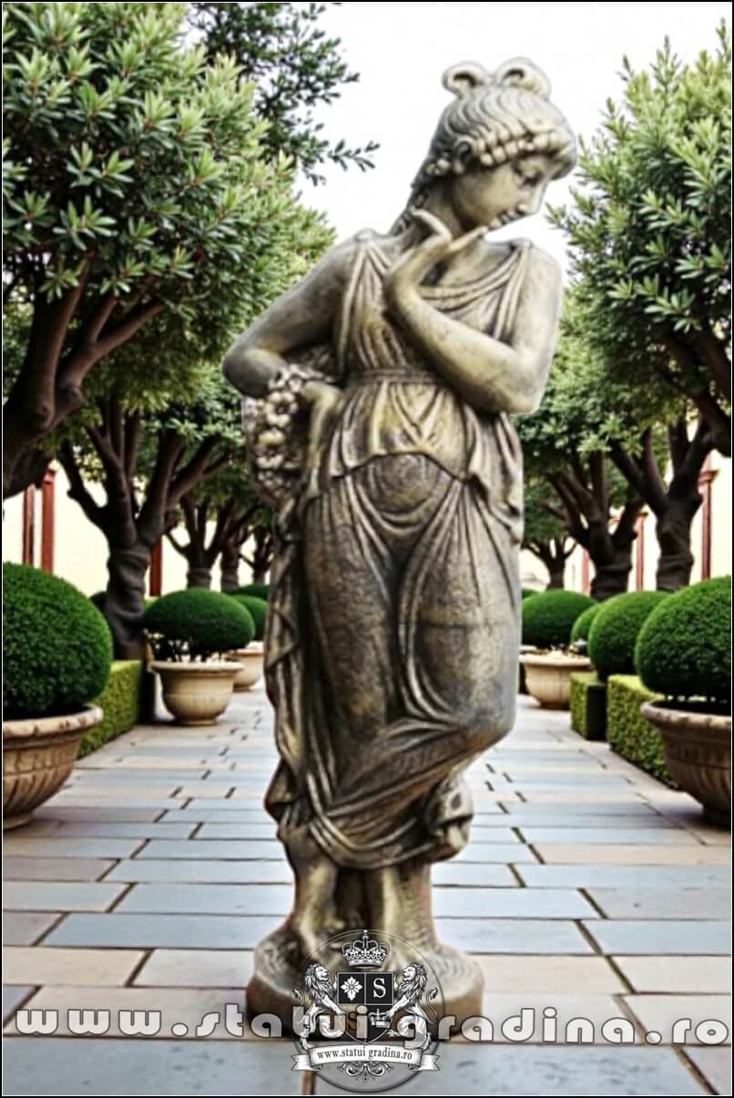 Statuetă domnița cu coroniță, auriu patinat, model S44. (3)