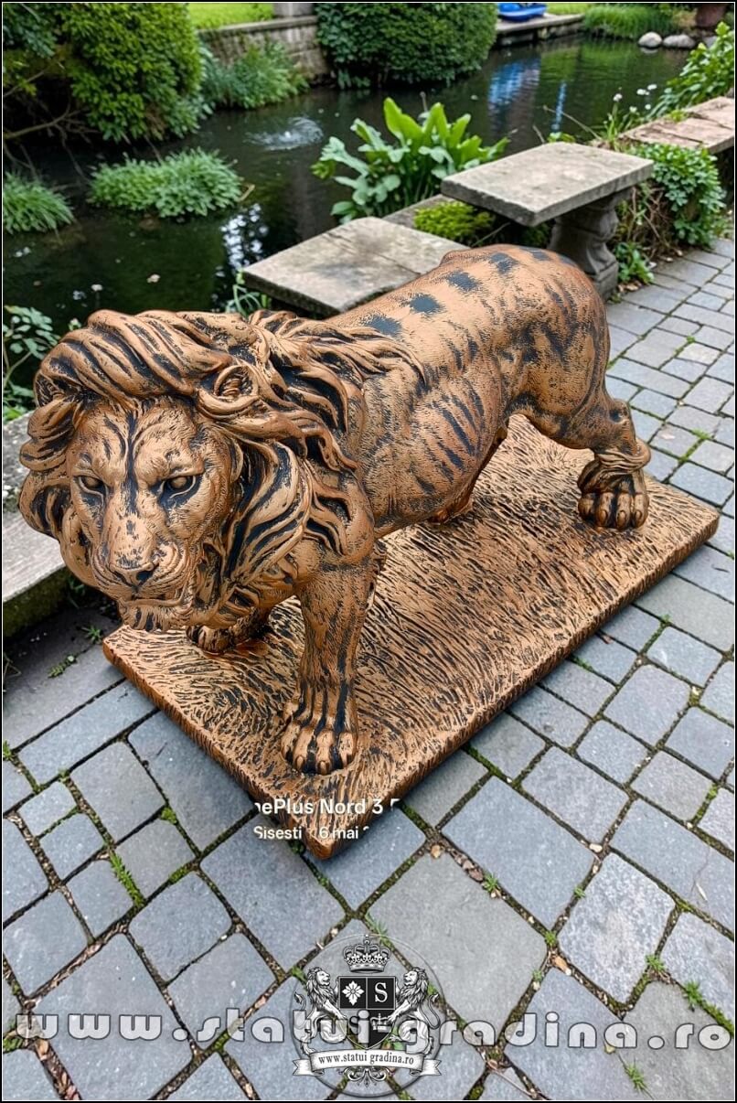 Statuetă leu mare în picioare, arămiu antichizat, model S33. (2)