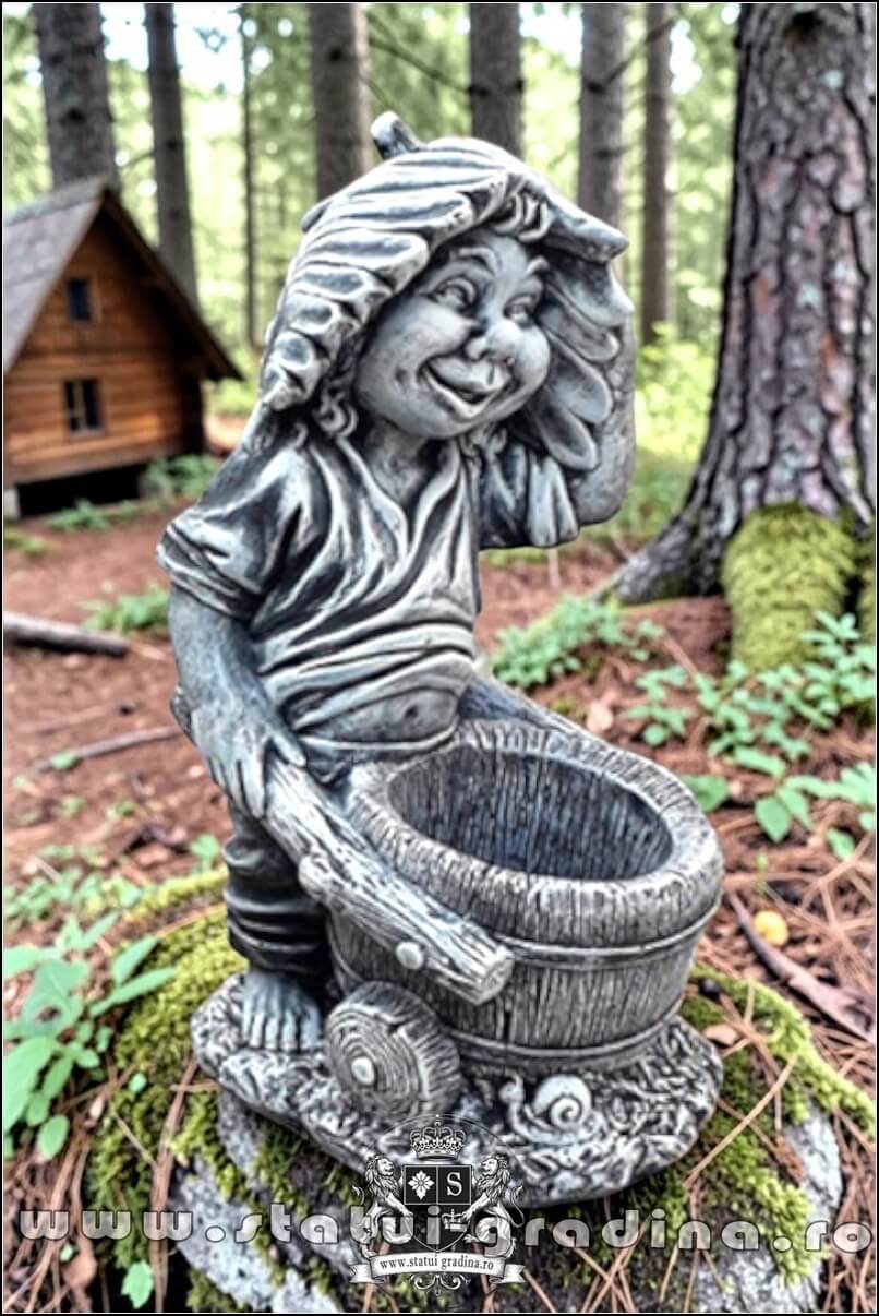 Statuetă pitic trol cu roabă, din beton, model S57. (3)