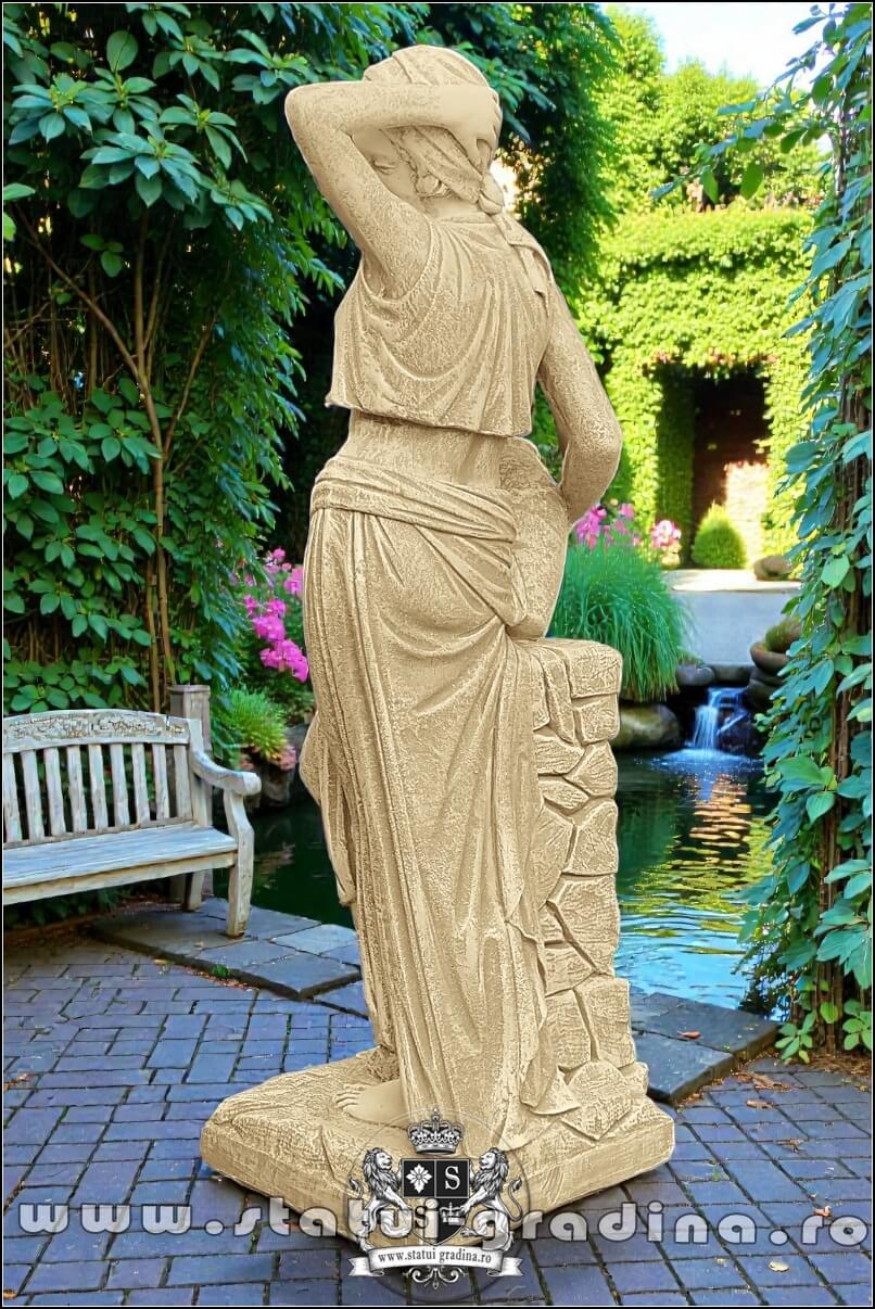 Statuetă țărăncuța la cișmea, galben patinat, model S51. (4)