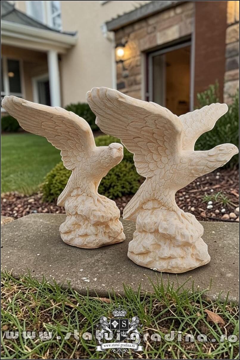 Statuetă vultur, acvilă, șoim, galben patinat, model S35. (3)