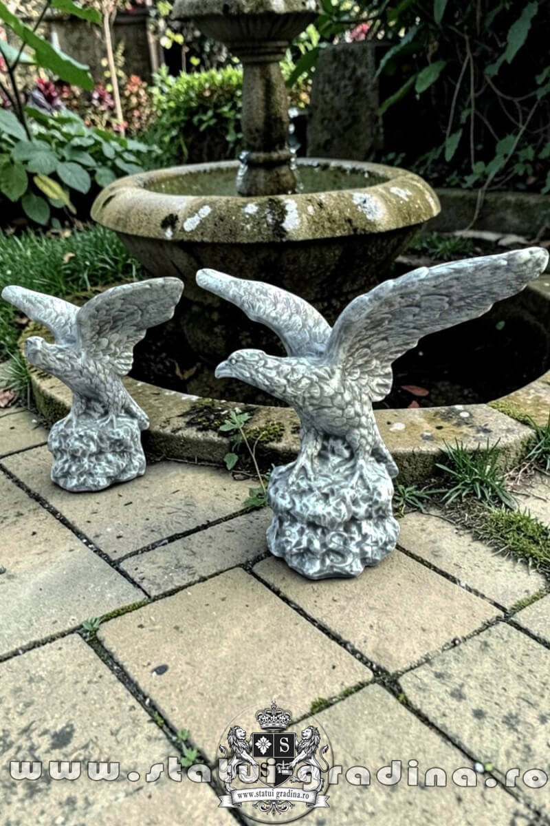 Statuetă vultur pe stâncă, șoim, gri patinat, model S35. (3)