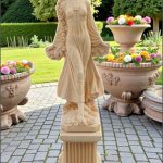 Statuetă zeiţa Flora, galben patinat, model S5.