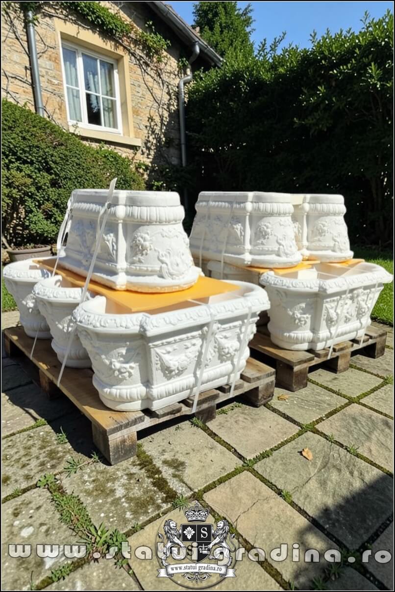 Jardinieră ornament flori, alb marmorat, model J8. (4)