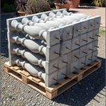 Stâlpișori, baluștri, popici, mosoare, din beton, model B1.