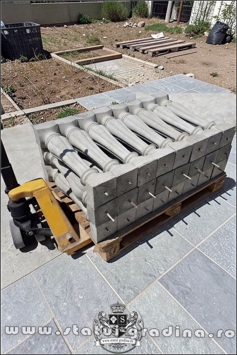 Stâlpișori, baluștri, popici, mosoare, din beton, model B13. (1)