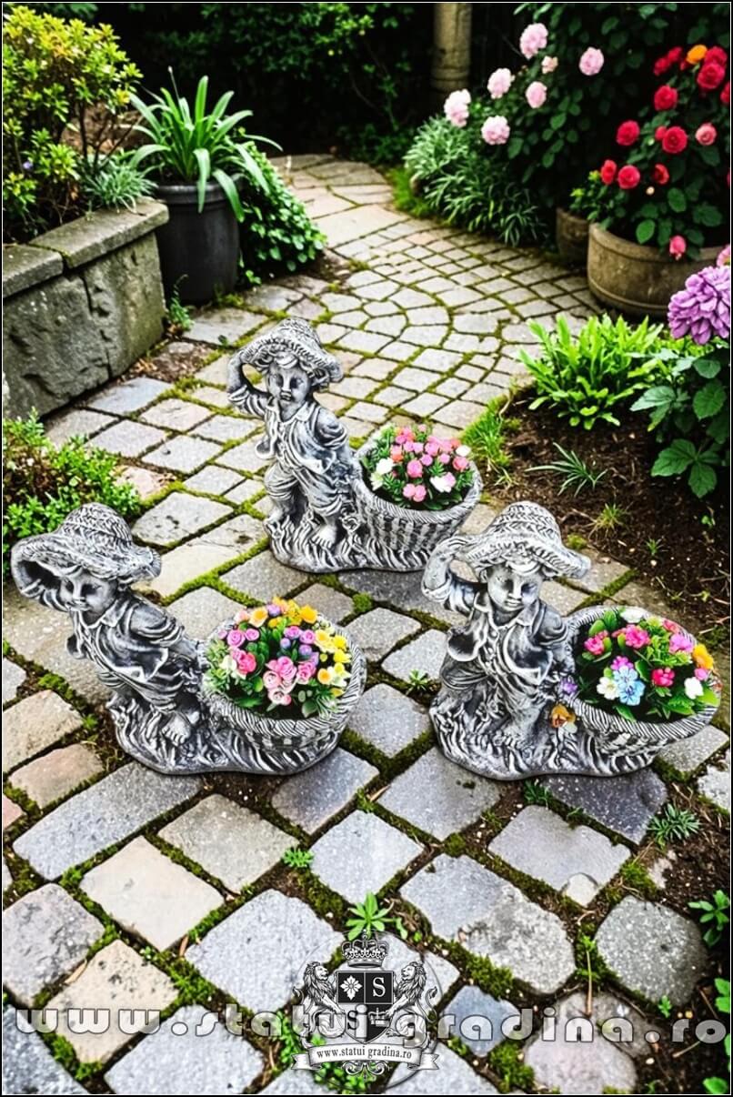 Statuetă copil cu coșuleț, gri patinat, model S19. (3)