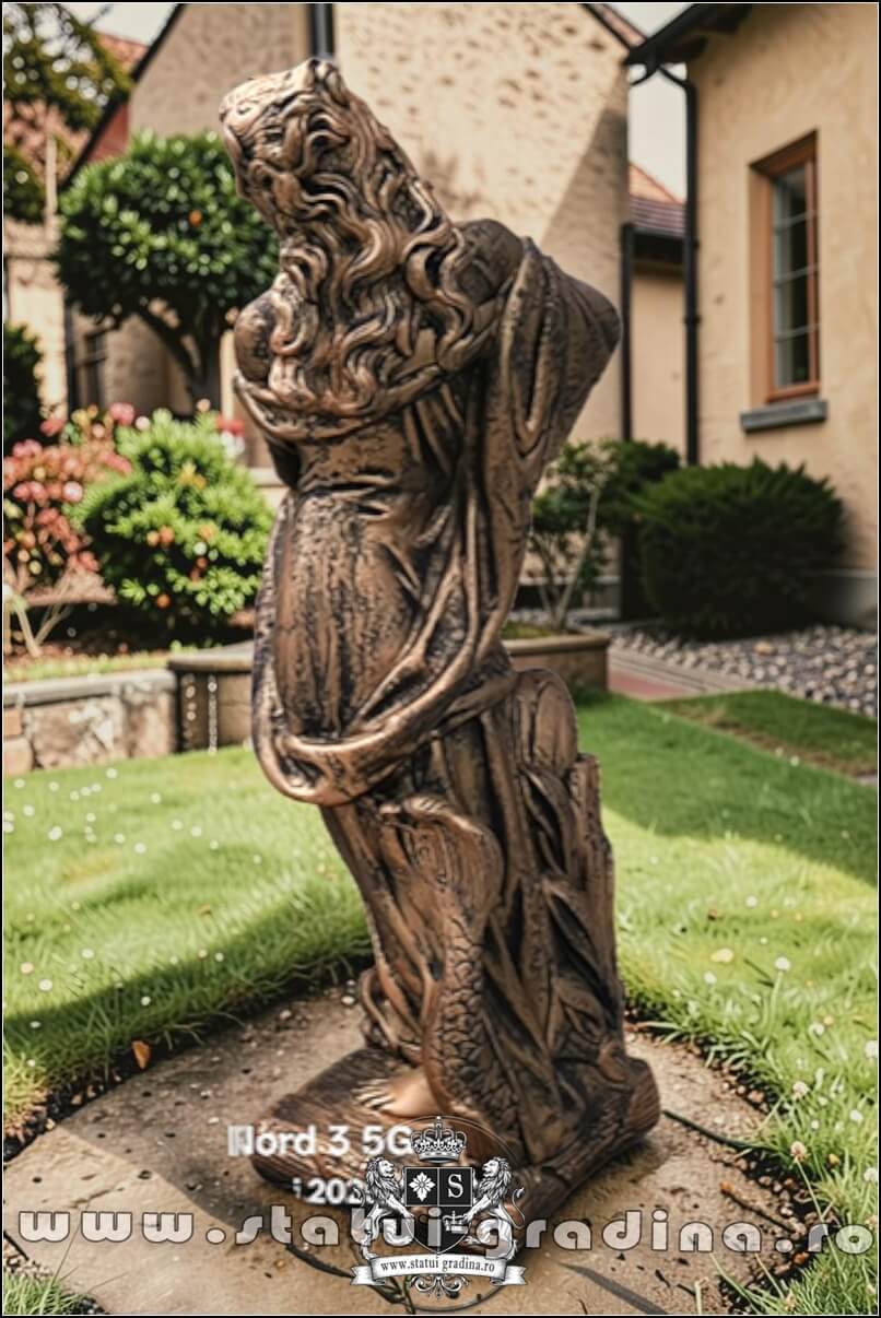 Statuetă domnița cu ulcea, arămiu patinat, model S16. (4)