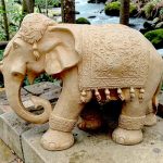 Statuetă elefant mare, galben patinat, model S54.