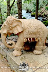 Statuetă elefant mare, galben patinat, model S54.