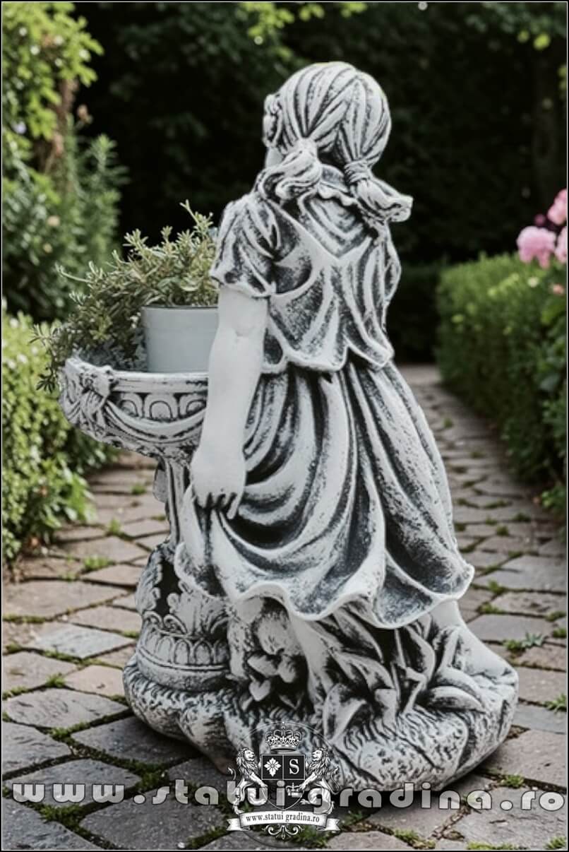 Statuetă fetița cu cățeluș, alb marmorat, model F4. (3)