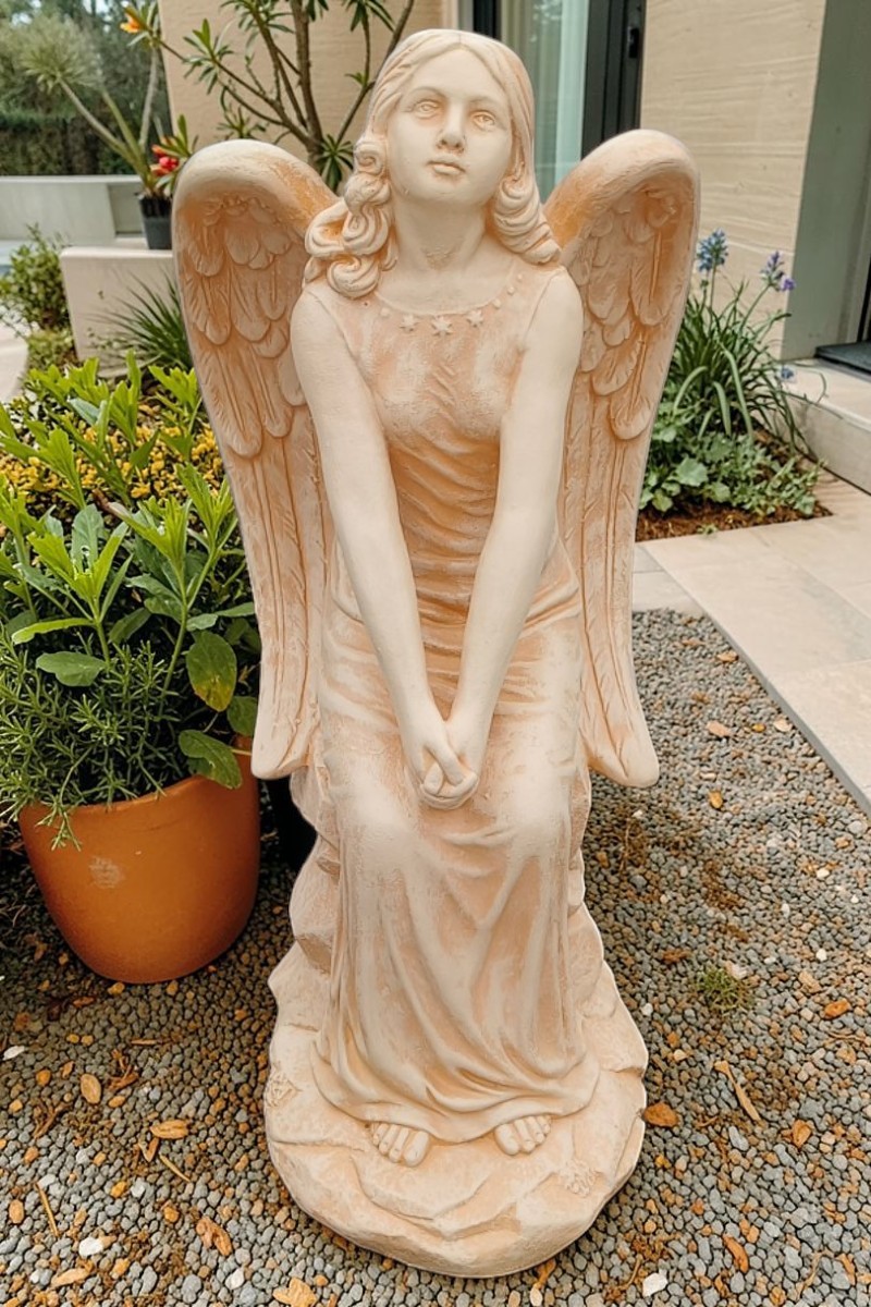 Statuetă îngeraș mare, galben patinat, model S9. (1)