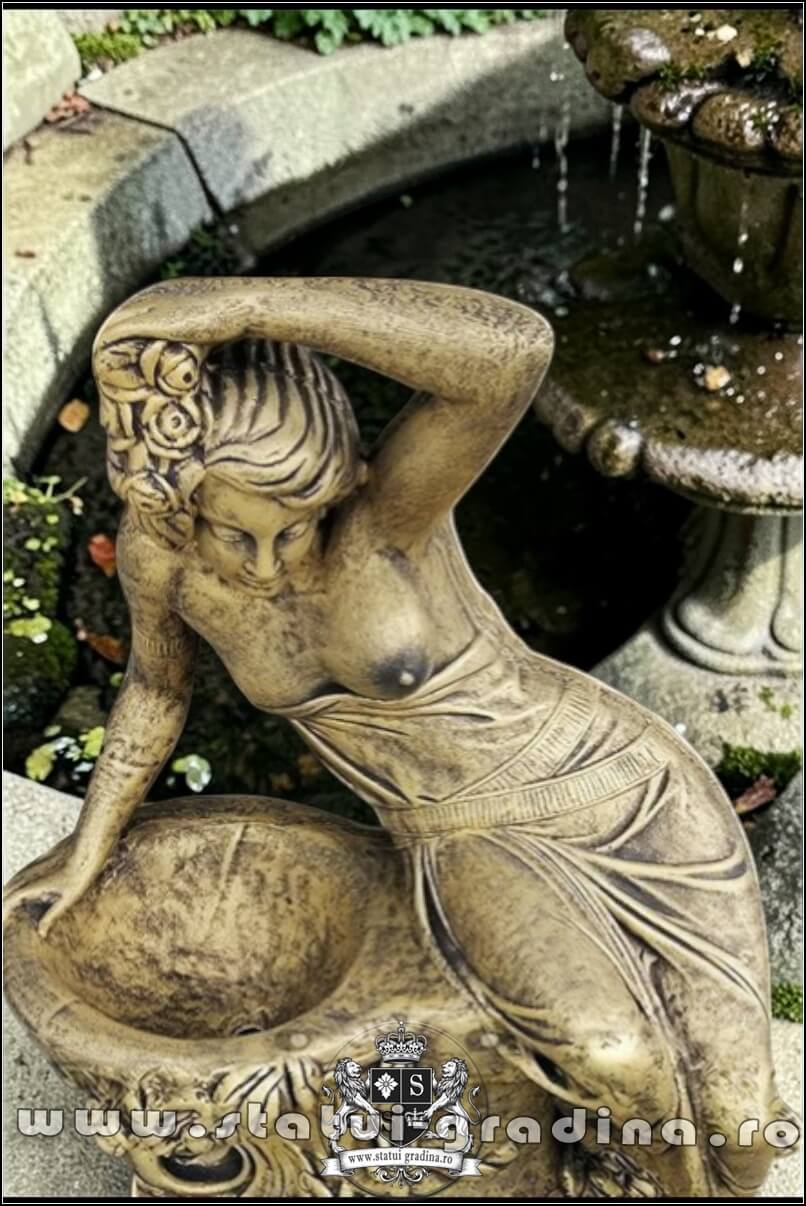 Statuetă jardinieră flori, auriu patinat, model J12. (2)