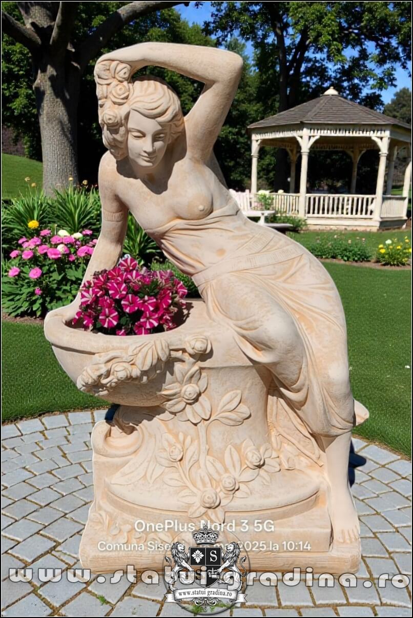 Statuetă jardinieră flori, galben patinat, model J12. (1)