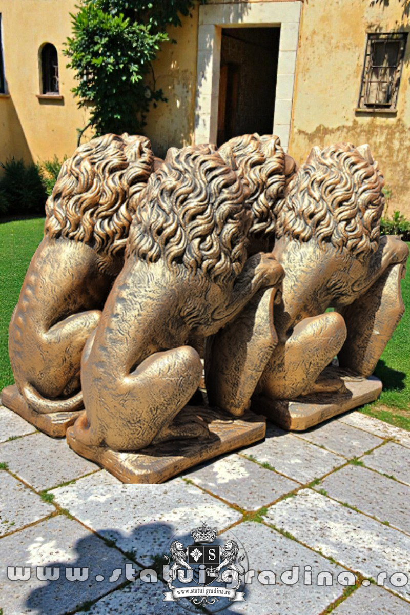 Statuetă leu mare cu blazon, arămiu patinat, model S1. (3)