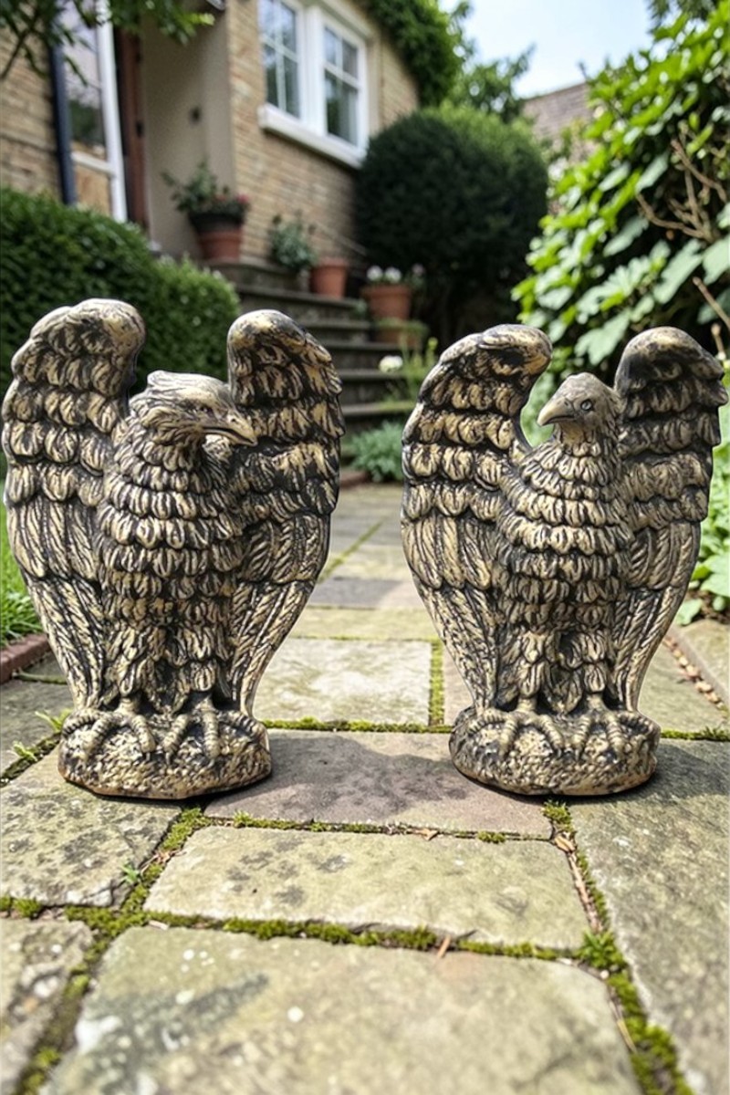 Statuetă vultur, acvilă, șoim, uliu, auriu patinat, model S13. (1)