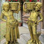 Statuete copii cu coșulețe, auriu antichizat, model J3,J4.