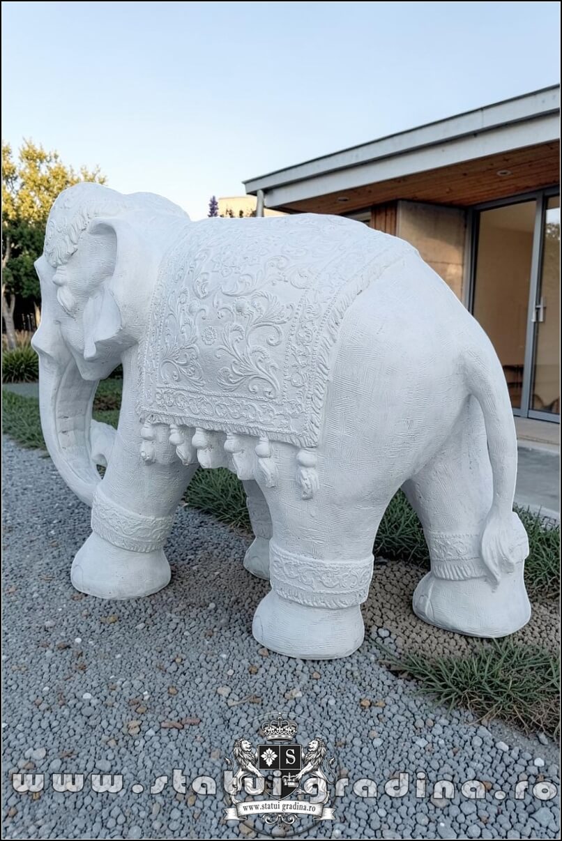 Statuetă elefant mare, alb marmorat, model S54. (3)