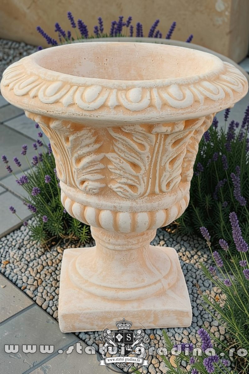Vază ornament stejar cu picior, galben patinat, model V3. (2)